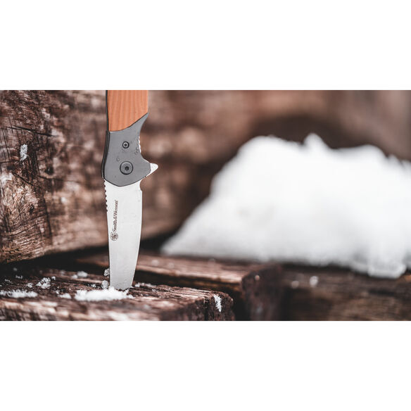 Smith & Wesson&reg; Stave Folding Knife