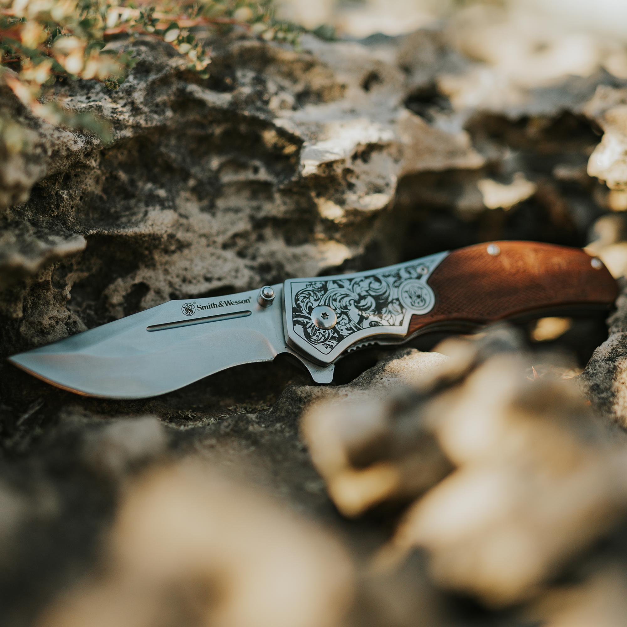 UNWAVERED™ Recurve | Smith & Wesson