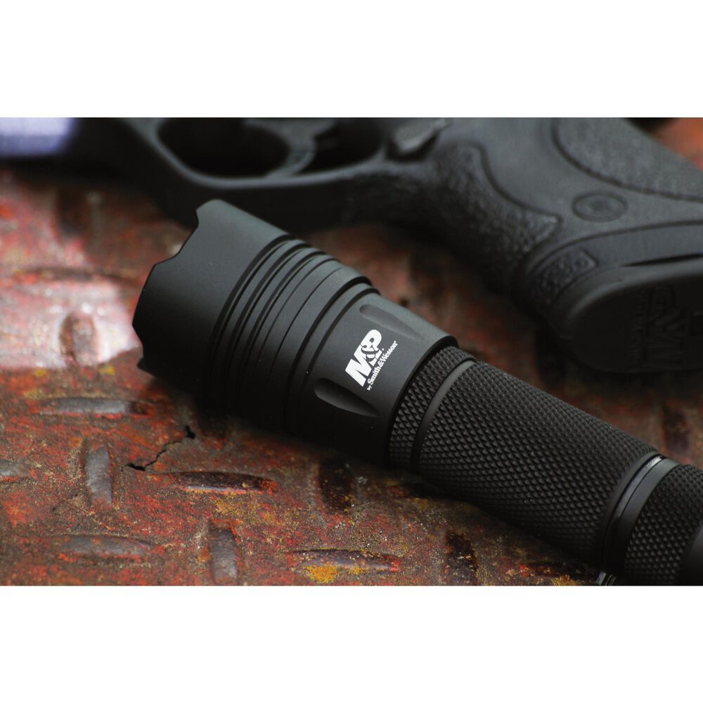 M&P® 15 Rechargeable Flashlight Smith & Wesson
