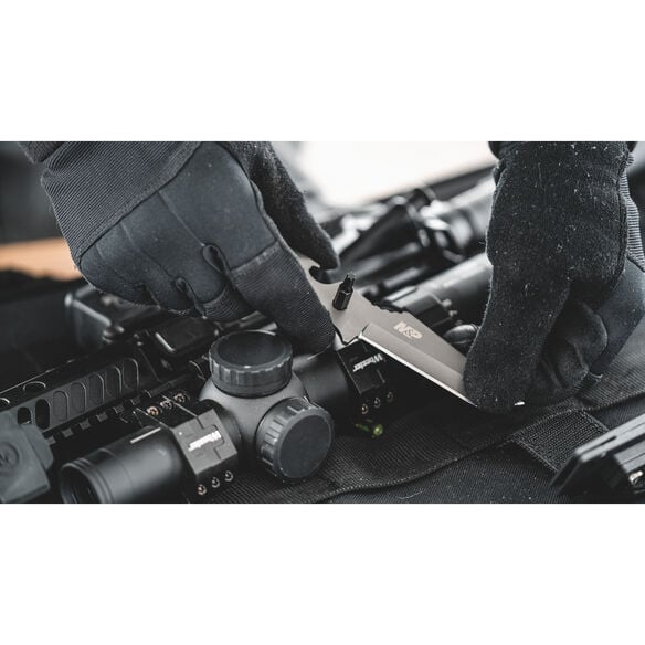 Smith & Wesson&reg; M&P&reg; 1122585 5 Multi-Tool Tanto Fixed Blade