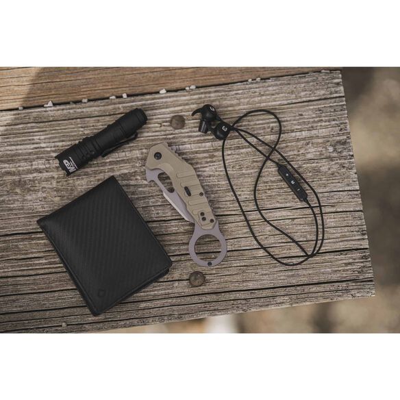 Smith & Wesson&reg; M&P&reg; 1136215 Extreme Ops Karambit