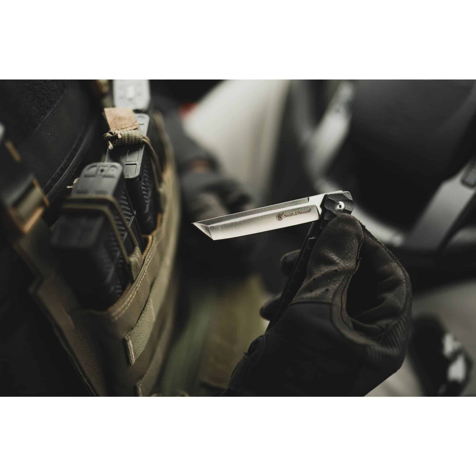 Smith & Wesson® 1136219 24/7® Tanto Folder | Smith & Wesson