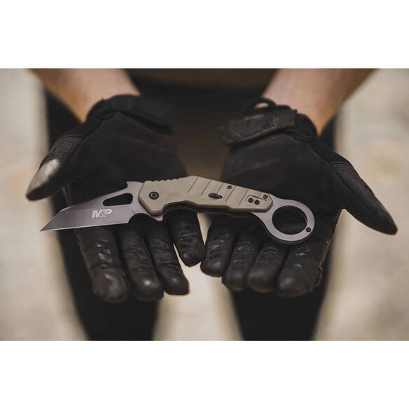 Smith & Wesson&reg; M&P&reg; 1136215 Extreme Ops Karambit